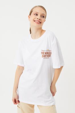 Ecrou Kadın Beyaz The World Ön Ve Sırt Baskılı Oversize Tshirt